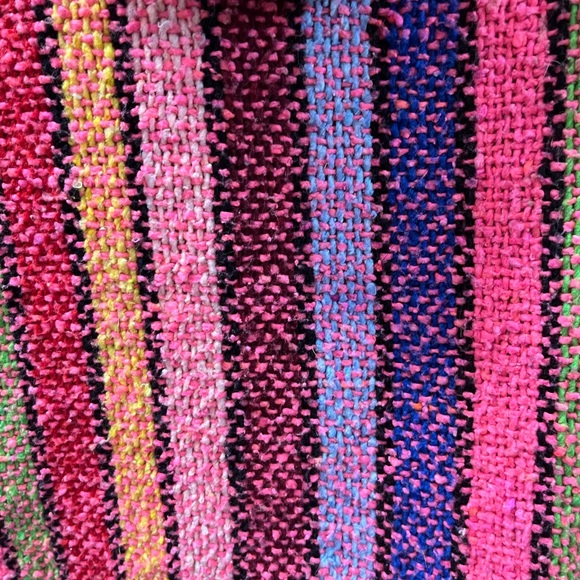 Artesanias Cuamatzi Mexican Poncho Hoodie  Multicolored Striped Kangaroo Pockets - Picture 7 of 8